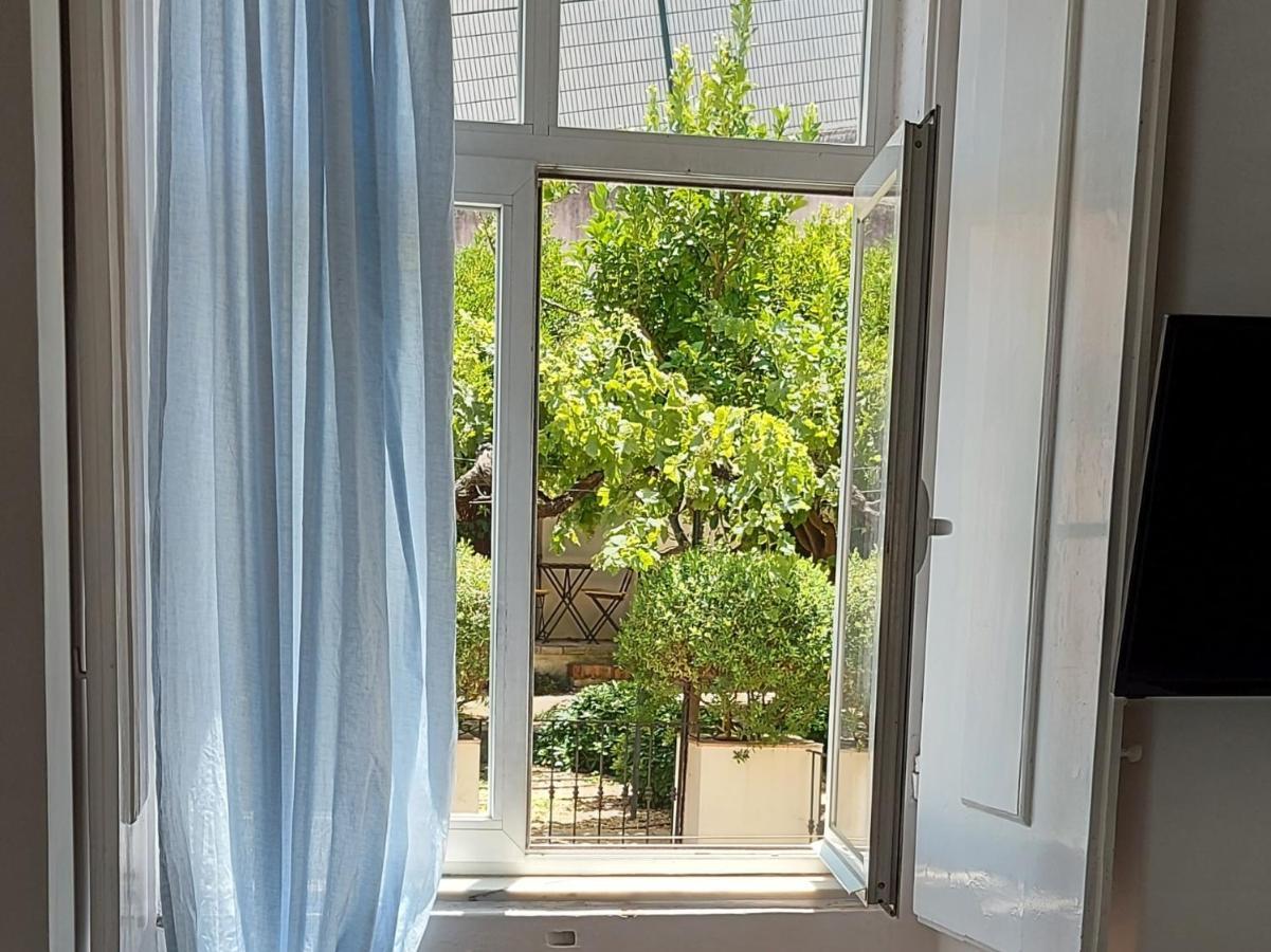 Portuguese Apartment In The Heart Of Lisabona Exterior foto